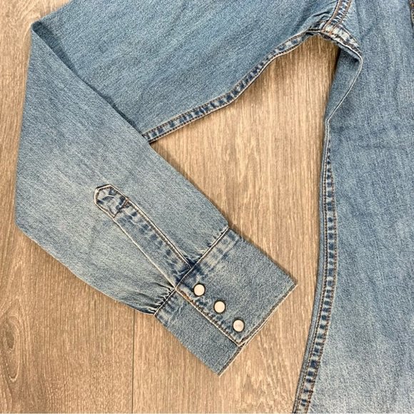 One Teaspoon Zeppelin Savannah Chambray Denim Shirt Button Down Distressed - Picture 10 of 16